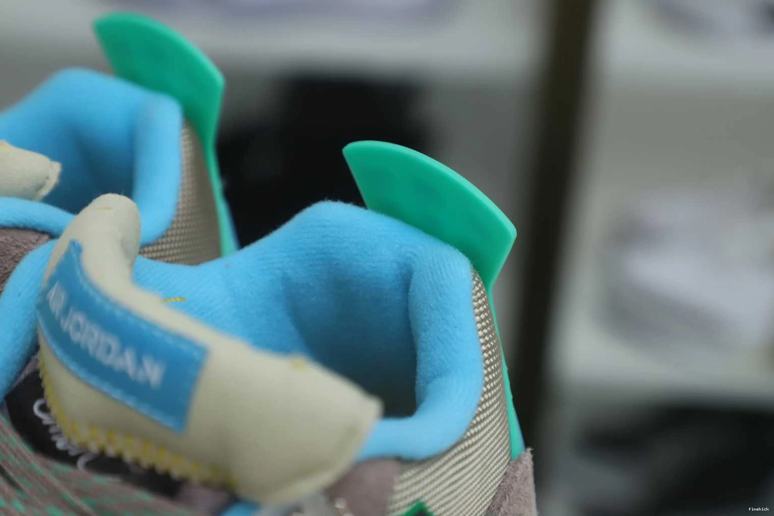 LA AIR X RETRO JORDAN UNION 4 'TAUPE HAZE' 1024